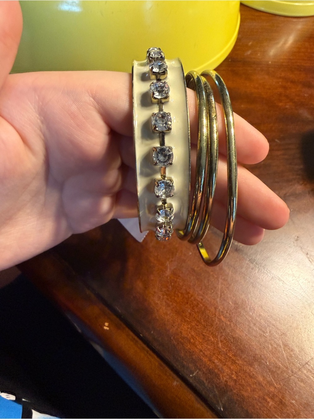 jcpenney Ivory Enamel and Gold-Tone Crystal Bangle Set READ